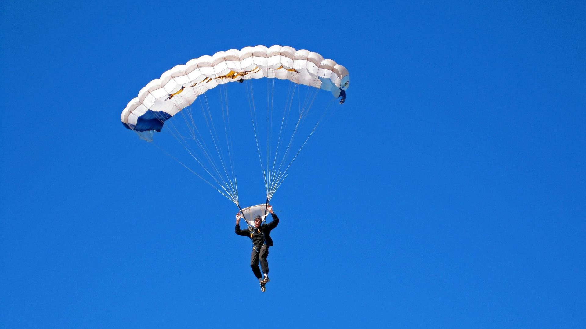 G2带队取胜！，Doinb重要时刻持续失利上演精彩一战