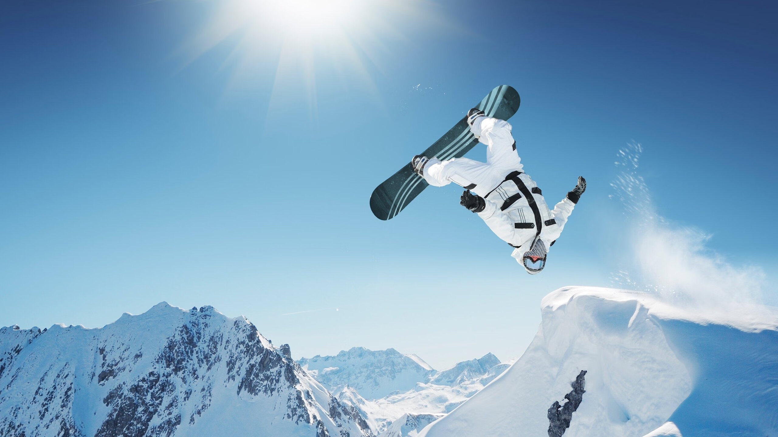 德约科维奇新星反败为胜表现突出，中国队前途光明！引发球迷热议